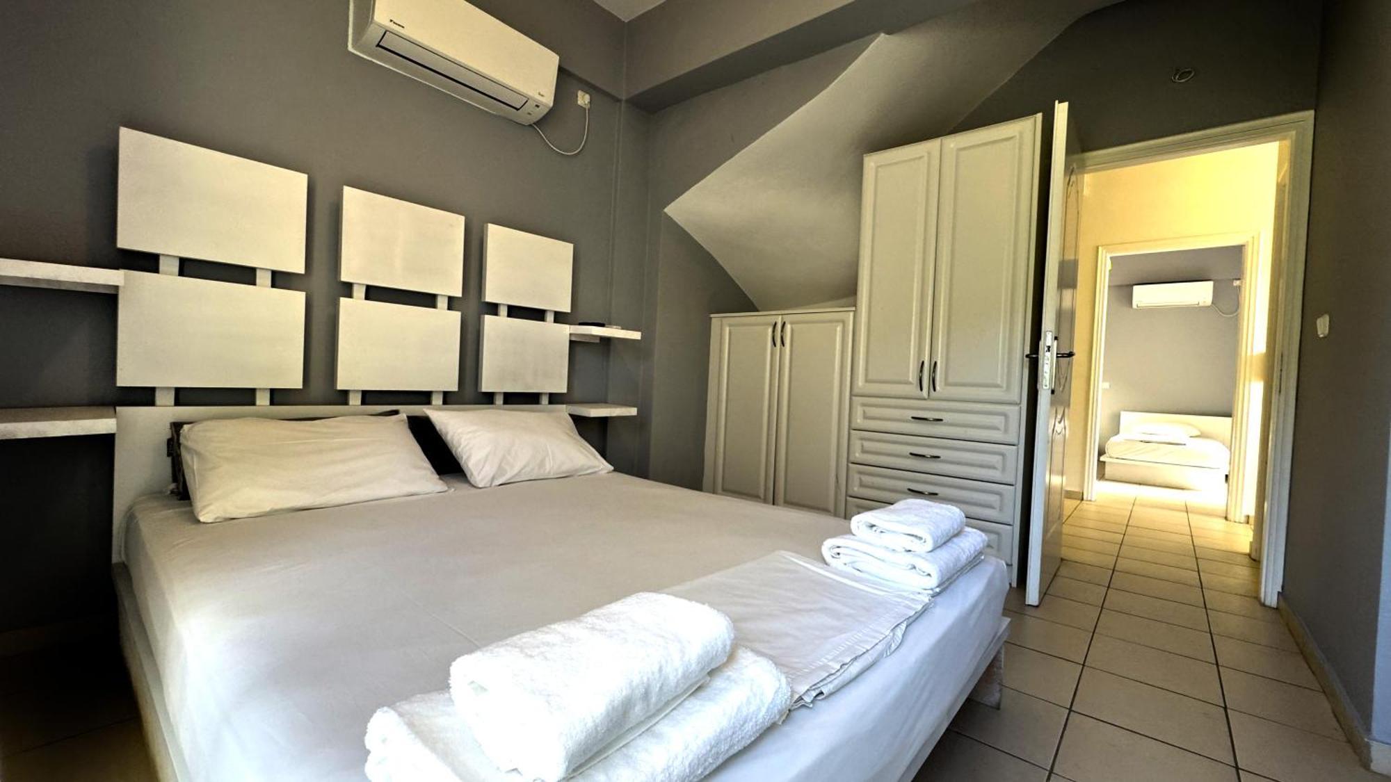 Miramar Complex - Korfos Villa Exteriör bild